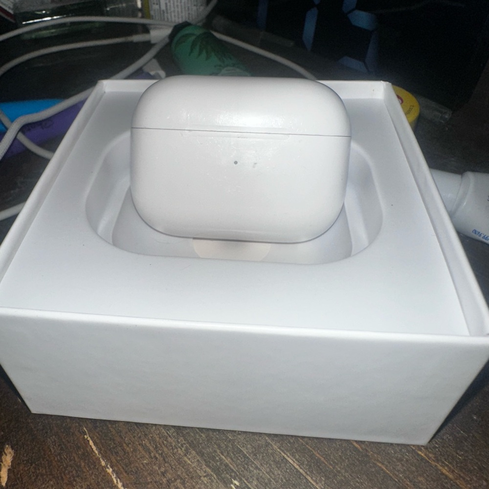 White Wireless Earbuds with Charging Case